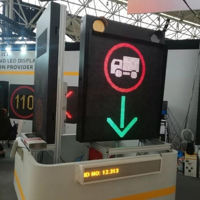 Наведение предосторежения улицы VMS предупредительных знаков движения СИД P20 960*960mm